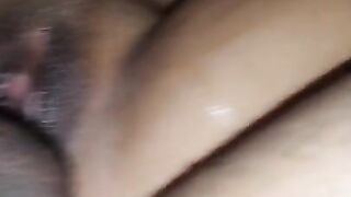 I masturbate her, squirting, wet and a good penetration in her big pussy.