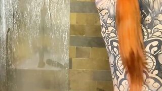 Satisfying my pussy while taking a shower OF FREE giaredfire