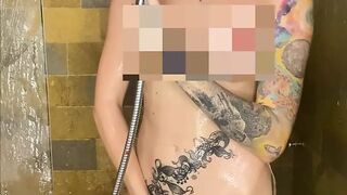 8 Satisfying my pussy while taking a shower OF FREE giaredfire