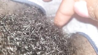 Roseblue2z rubs her pussy