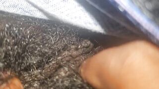 Roseblue2z rubs her pussy