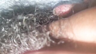 Roseblue2z rubs her pussy