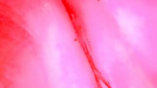 Bbw plays with wet clit