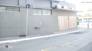 Fuck couple inside the car