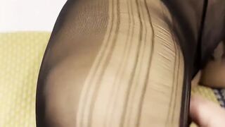 Exciting to have her pantyhose ripped