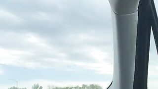 Teen Gets Fingered in Moving Car