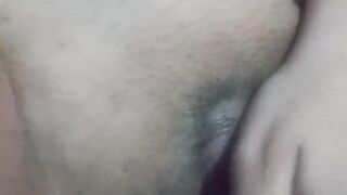 Chubby chichona plays with her big tits and ends up playing with her rich pussy
