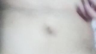 Chubby chichona plays with her big tits and ends up playing with her rich pussy