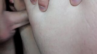 Отличный секс на природе с окончанием в ротик.