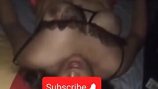 La visto de putita y le doy verga muy rico