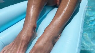 Pool Masturbation