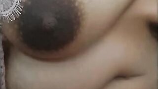 He squeezed milk for me from my breasts, my husband's friend, Wow, he made me mad