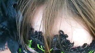 freya19bjorn20 maman french lui vide les couilles dans son jardin