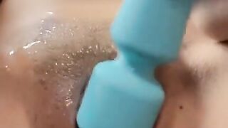 Pussy filled with cum using a vibrator