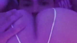 Sexo con mi novia de 18 años después de la fiesta????????