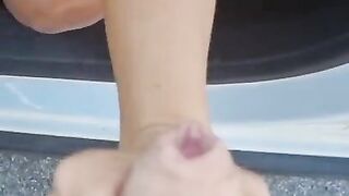 REAL RISKY PARKING LOT BLOWJOB