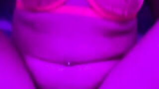 EATING THE HOT INFLUENCER WITH ANAL PLUG WHILE SHE DRINKS ALL MY MILK