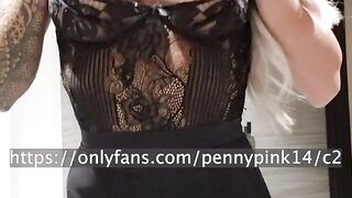 Blonde Girl Undresses and Shows Her Boobs In Gym Changing Room