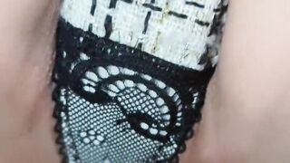 「わたしのおまんこの中に出して！お願い！」淫語で他人棒中出しをおねだりする人妻