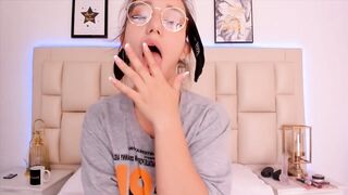 I really want to suck a good cock and get slapped with your cock like the little whore I like to be