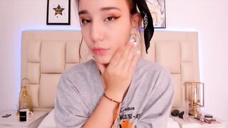 I really want to suck a good cock and get slapped with your cock like the little whore I like to be