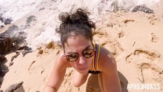 drinking pee on public beach people watch! Attention, throat destroyed! I regurgitate all the pee