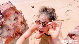 drinking pee on public beach people watch! Attention, throat destroyed! I regurgitate all the pee