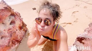drinking pee on public beach people watch! Attention, throat destroyed! I regurgitate all the pee