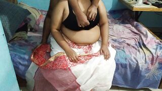 Fucking A beautiful Pakistani stepmom in the Big ass