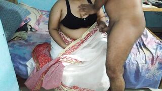 Fucking A beautiful Pakistani stepmom in the Big ass