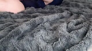 Big booty pillow humping