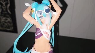 Miku's thick surprise