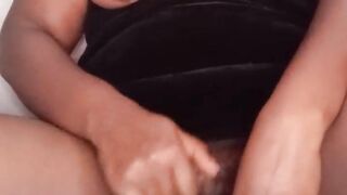 Pussy play squirting
