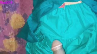 Indian desi hauswaif soni bhabhi ki chudayi devar ne bhabhi ko ghodi bana ke choda Indian school girl