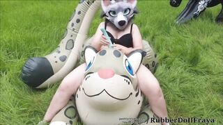 Horny masturbates on the pool toy, Fur edition