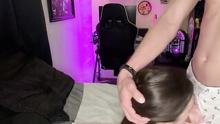 I can’t go to bed until I get a lot of cum on my pretty face :)