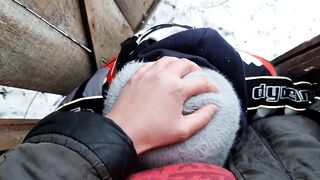 I fuck a stranger in the mouth in the toilet and quickly cum