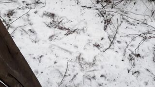 I fuck a stranger in the mouth in the toilet and quickly cum