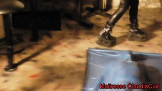 Mistress Dominatrix Claudiacuir Fetish Vacbed