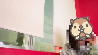 カラオケで生クリームフェラしちゃうRiz