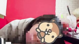 カラオケで生クリームフェラしちゃうRiz