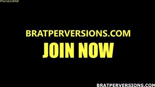 Strap On Sex Goddess in Charge