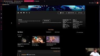 Bunny use her big phat ass to fuck girl