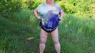 The Neighbor Undressed in the Park and Staged a Pissing
