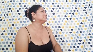 Beautiful Latina Deep Throat Girlfriend