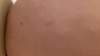 Mom’s dirty ass play in the shower