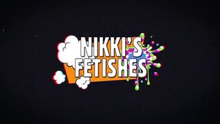 NIKKISFETISHES - Nikki Dripping for the Delivery Guy