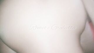 En casa - at Home - 訪問者のいる家では、私たちは私たちの欲望を封じ込めることができません nuestro deseo