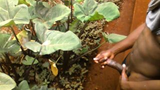 ALMOST CAUGHT IN THE BUSH???? HAD TO WEAR MY PANTS QUICKLY