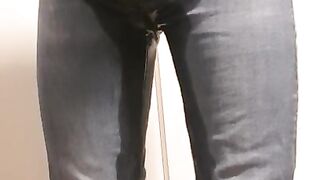 feels great to wet my jeans!!
